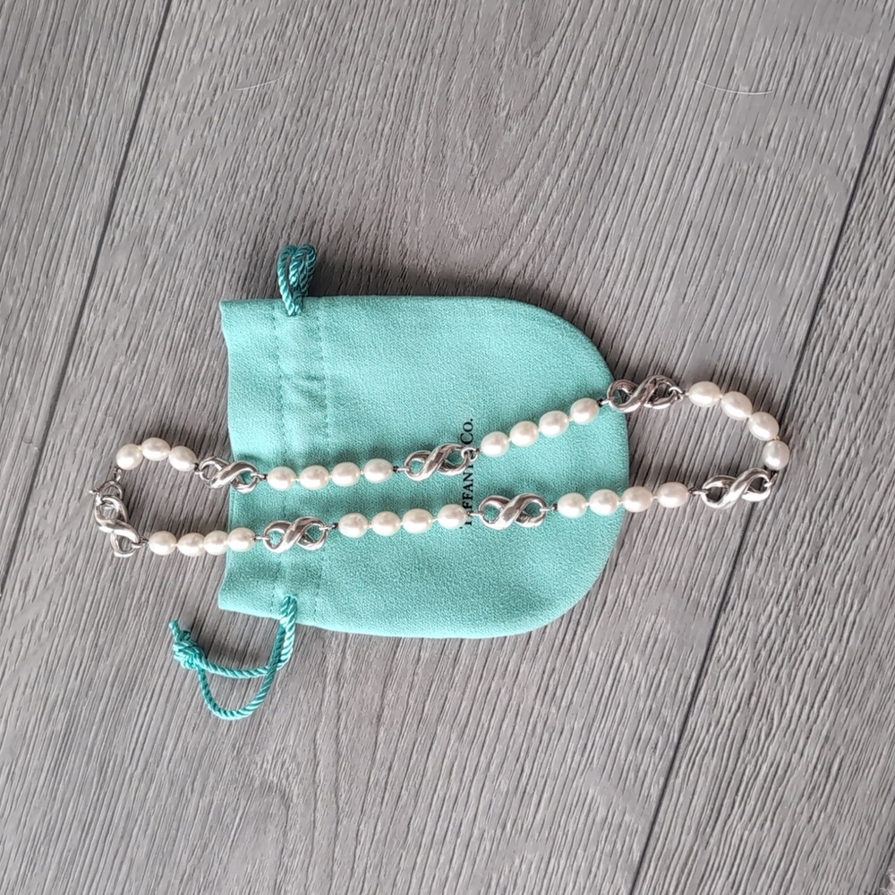 Vintage Tiffany & Co. Pearl Infinity Necklace